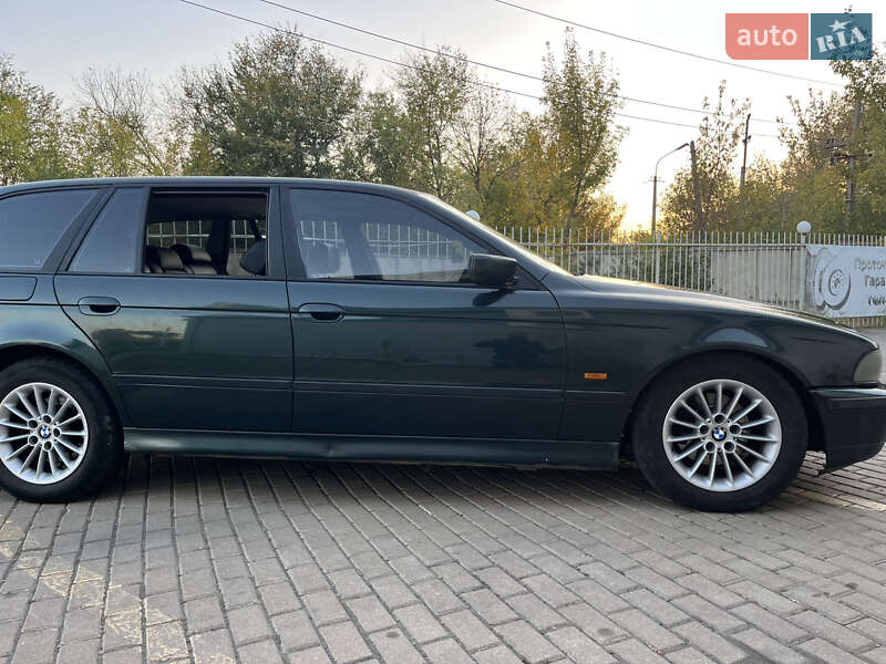 Універсал BMW 5 Series 2000 в Слов'янську