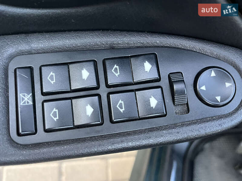 Універсал BMW 5 Series 2000 в Слов'янську