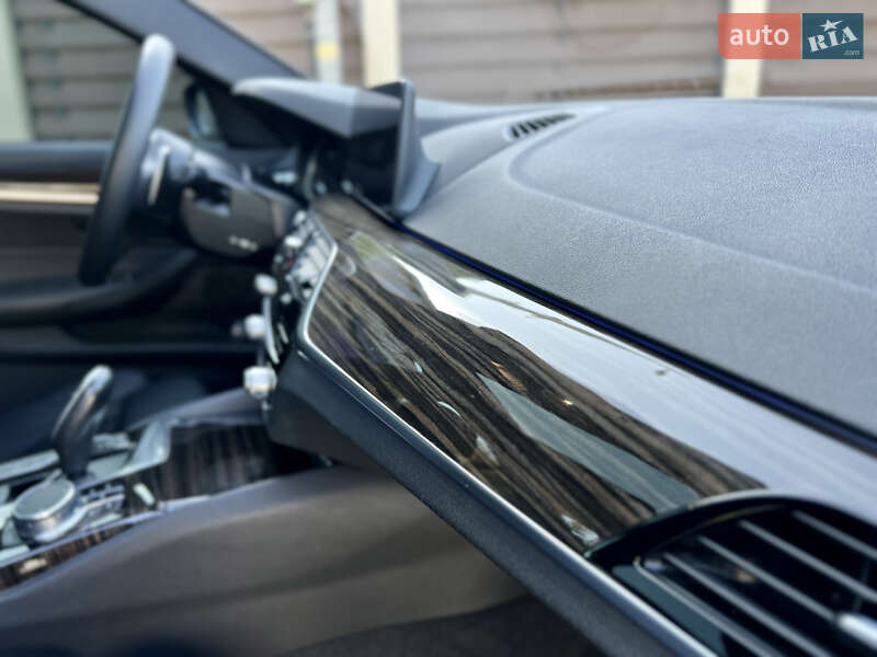 Седан BMW 5 Series 2017 в Киеве фото 42 Седан BMW 5 Series 2017 в Киеве