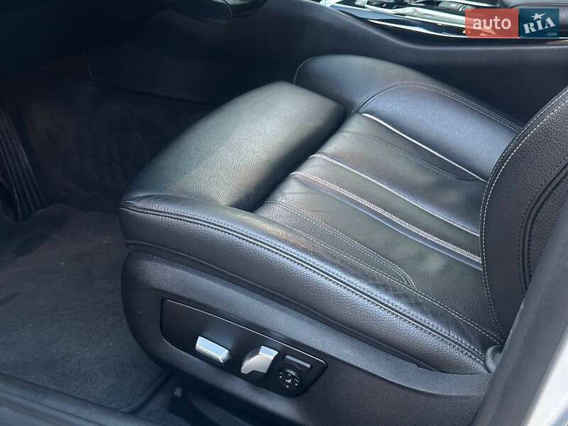 Седан BMW 5 Series 2018 в Львові