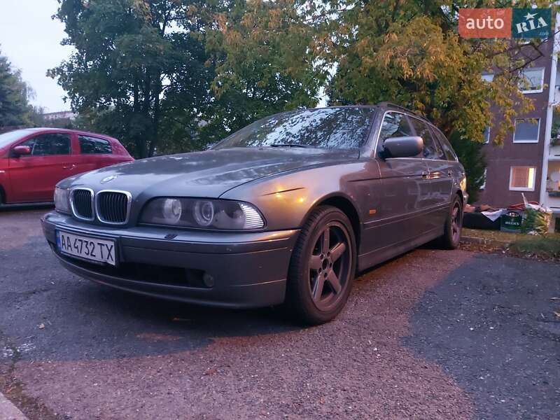 Універсал BMW 5 Series 2002 в Києві