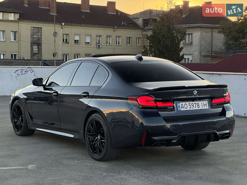 Седан BMW 5 Series 2017 в Мукачево