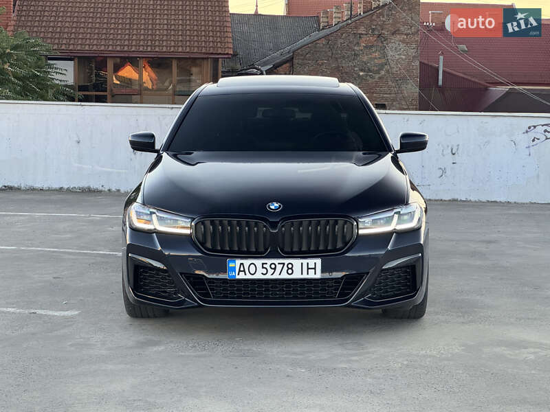 Седан BMW 5 Series 2017 в Мукачево