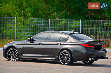 Седан BMW 5 Series 2018 в Дніпрі