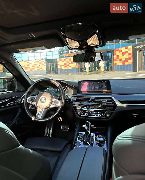 Седан BMW 5 Series 2018 в Киеве фото 18 Седан BMW 5 Series 2018 в Киеве