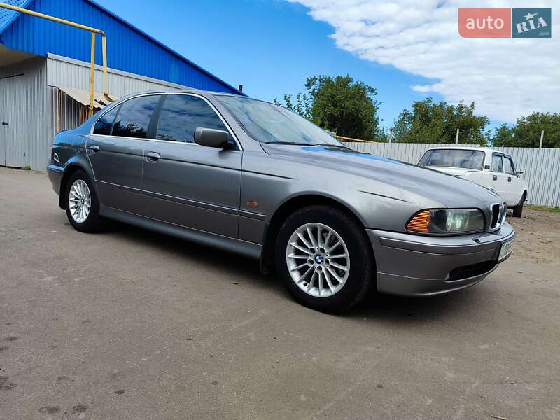 Седан BMW 5 Series 2001 в Дніпрі