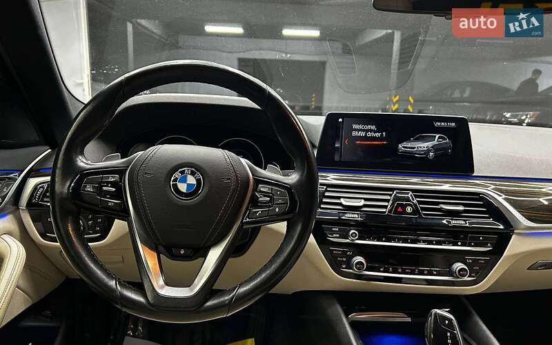 Седан BMW 5 Series 2018 в Черновцах
