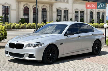 Седан BMW 5 Series 2015 в Мукачево