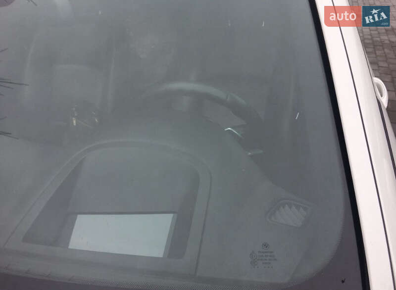 Седан BMW 5 Series 2015 в Львове