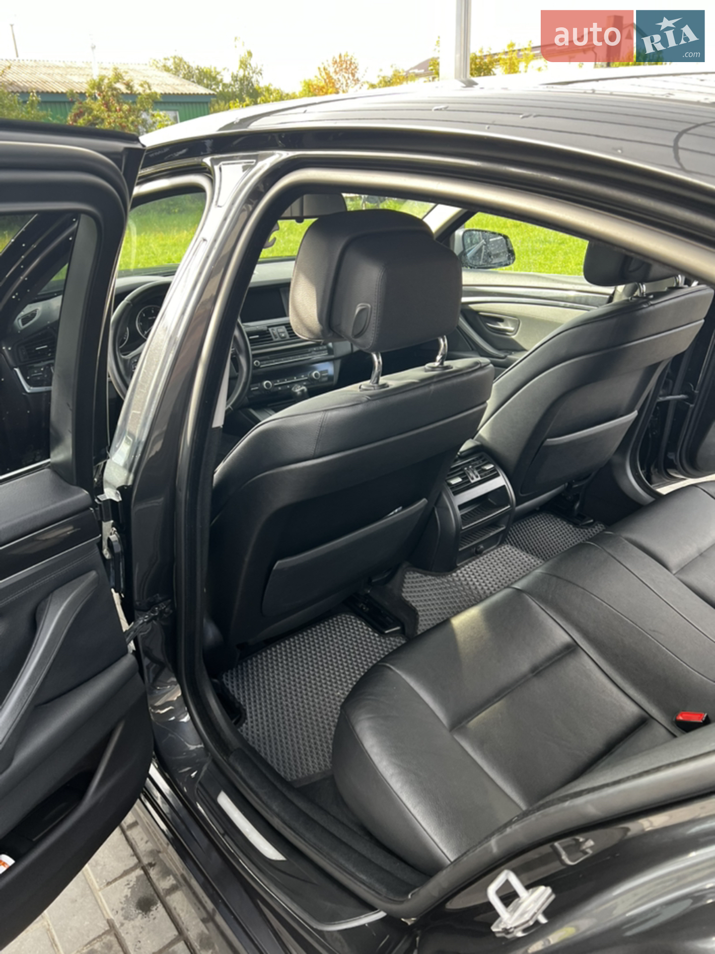 2011 BMW 5er - мініатюра 10