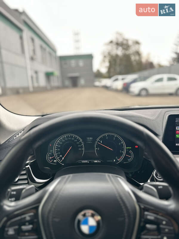 Седан BMW 5 Series 2017 в Киеве фото 16 Седан BMW 5 Series 2017 в Киеве