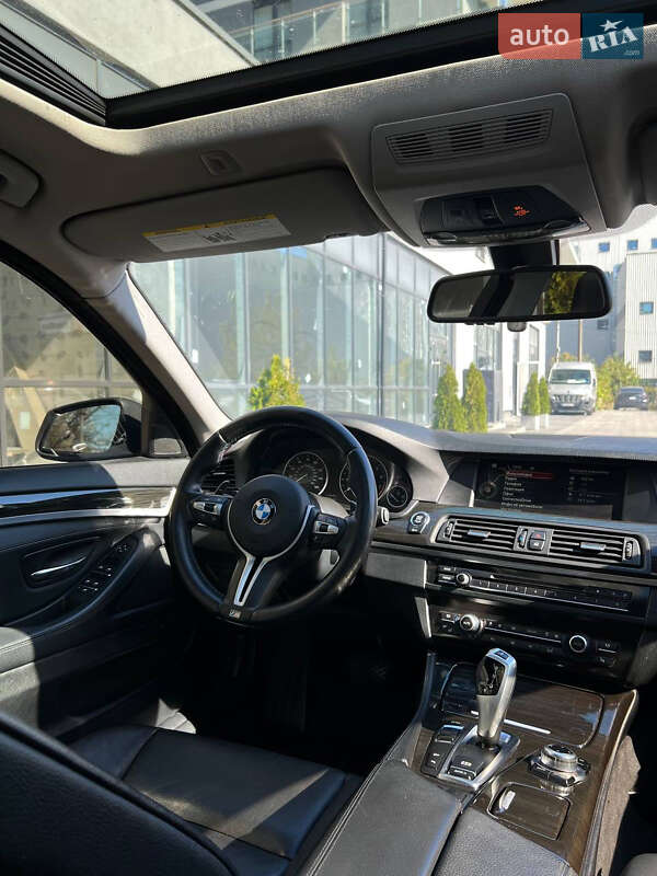 Седан BMW 5 Series 2013 в Львове