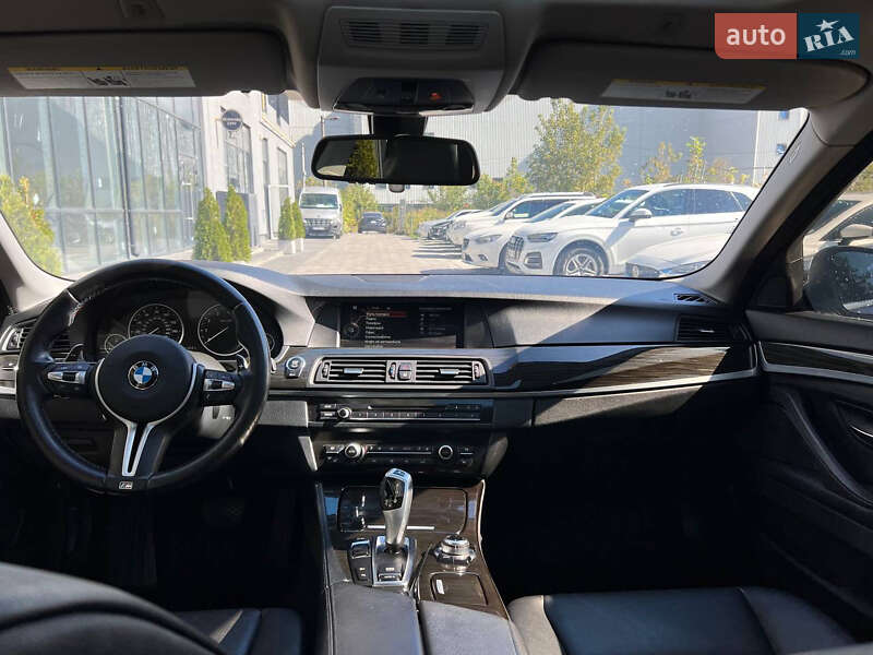 Седан BMW 5 Series 2013 в Львове