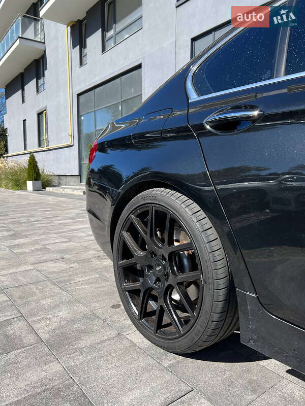 Седан BMW 5 Series 2013 в Львове