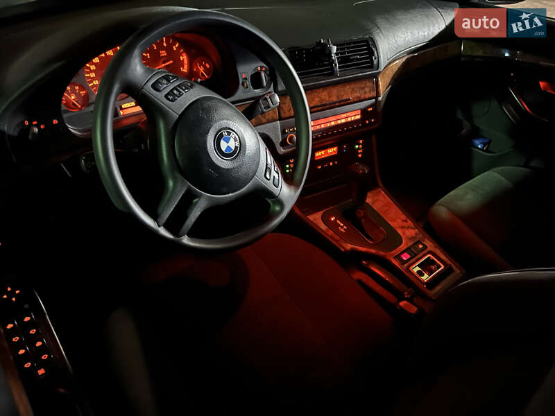 Седан BMW 5 Series 1998 в Кам'янському