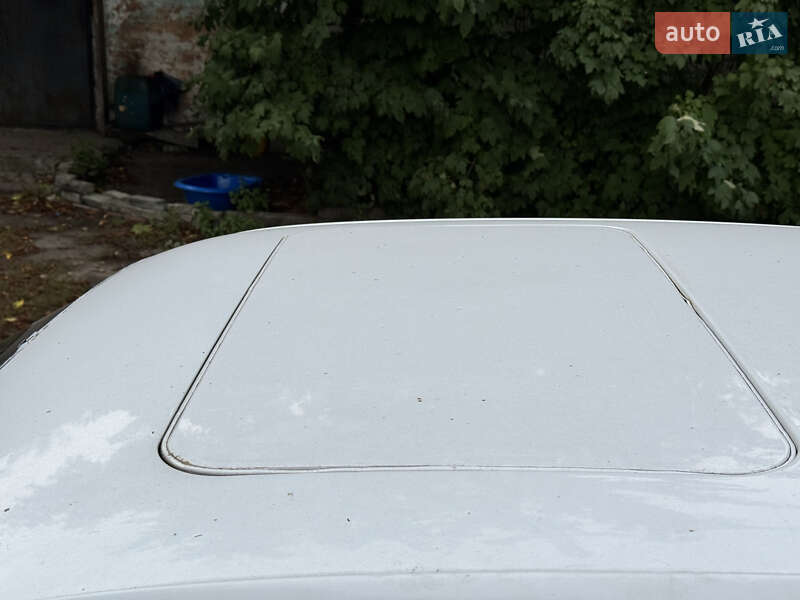 Седан BMW 5 Series 1991 в Киеве