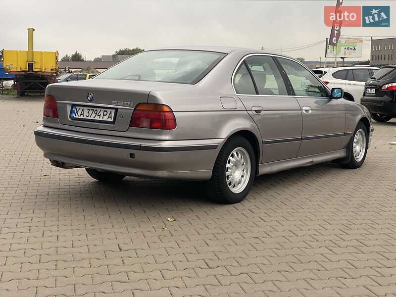 Седан BMW 5 Series 1999 в Києві