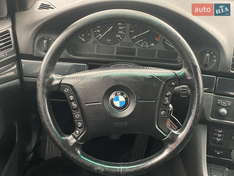 Седан BMW 5 Series 1999 в Києві