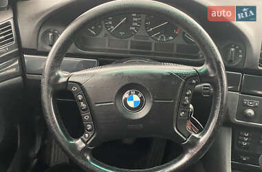 Седан BMW 5 Series 1999 в 