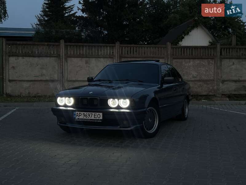 Седан BMW 5 Series 1988 в Вінниці