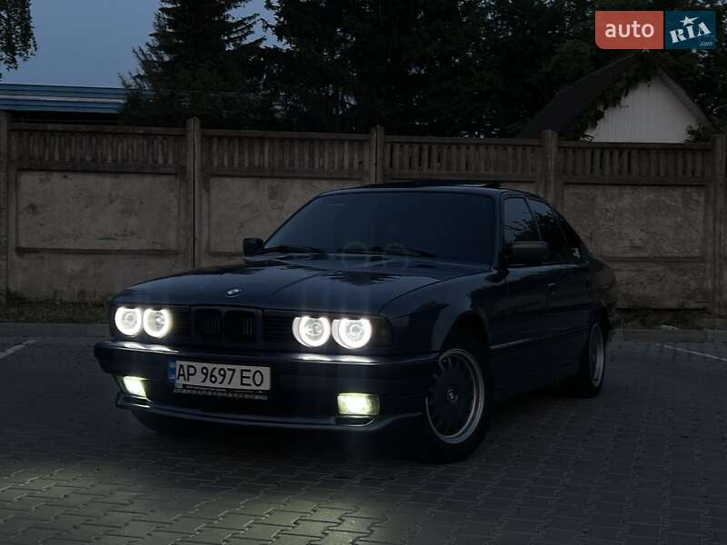 Седан BMW 5 Series 1988 в Вінниці