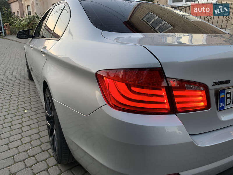 Седан BMW 5 Series 2013 в Надворной