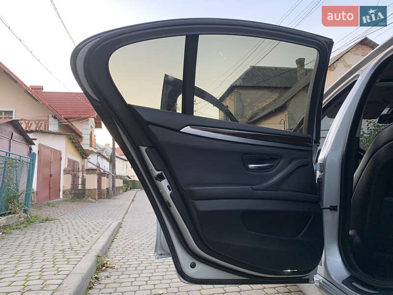 Седан BMW 5 Series 2013 в Надворной