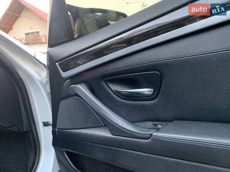 Седан BMW 5 Series 2013 в Надворной