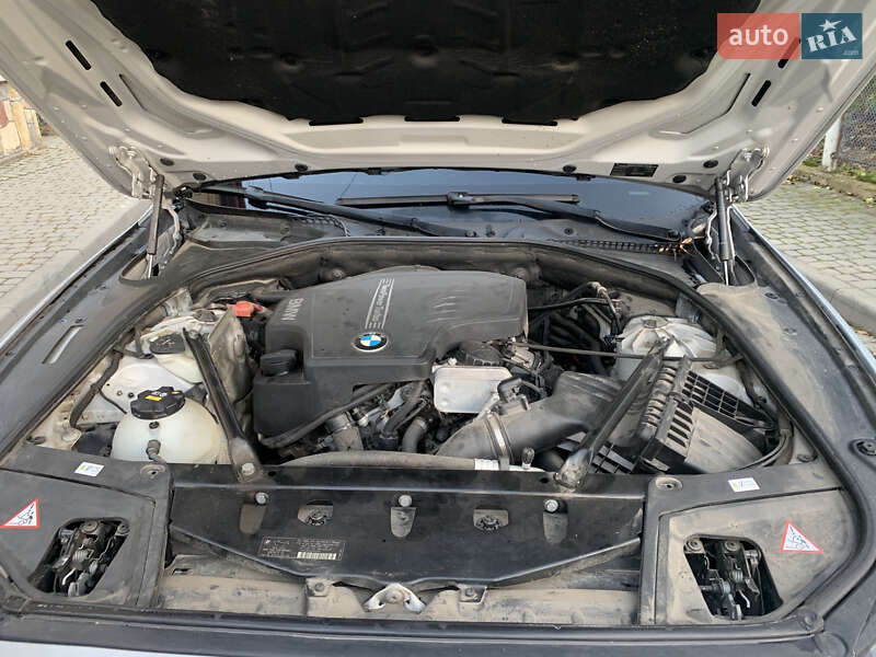 Седан BMW 5 Series 2013 в Надворной
