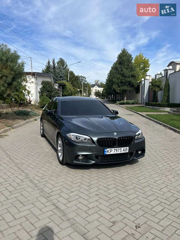 Седан BMW 5 Series 2012 в Днепре