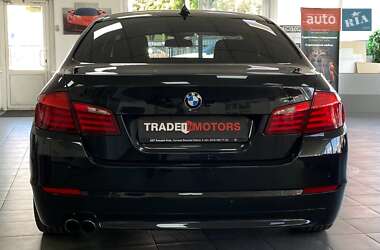 Седан BMW 5 Series 2012 в 