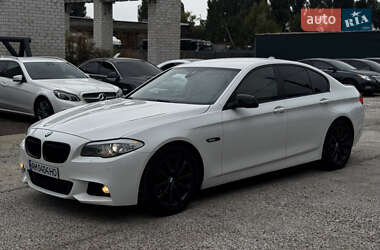 Седан BMW 5 Series 2012 в 