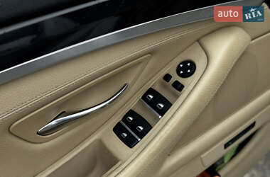 Седан BMW 5 Series 2012 в 