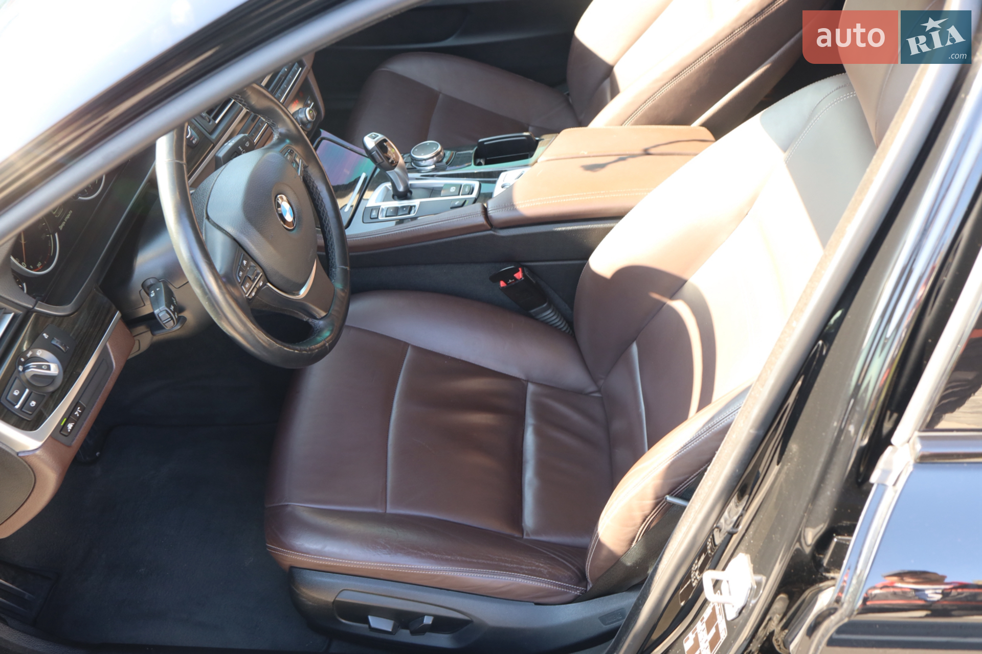 2015 BMW 5er - мініатюра 11