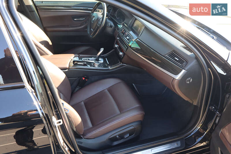 Универсал BMW 5 Series 2015 в Мукачево