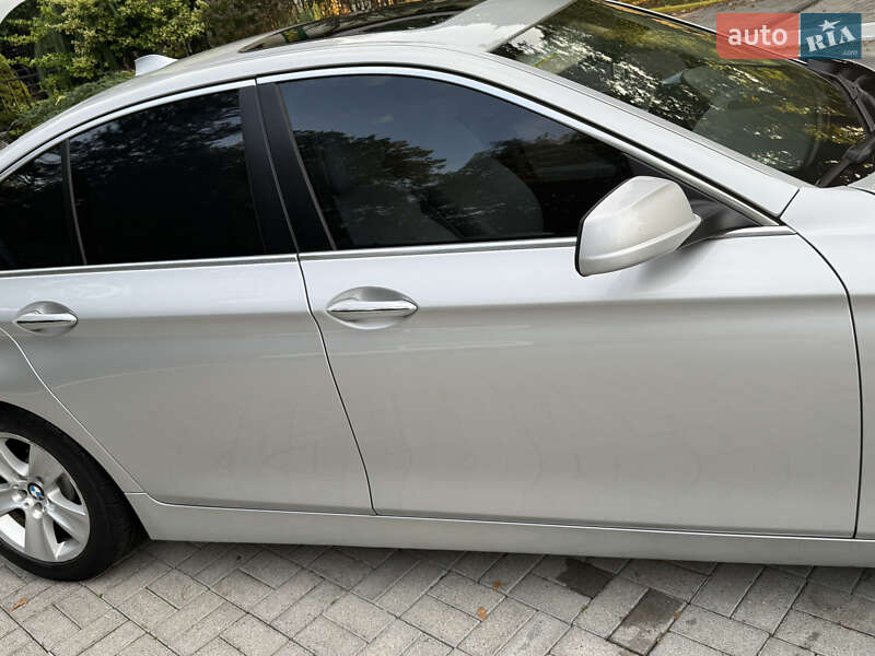 Седан BMW 5 Series 2012 в Дрогобичі