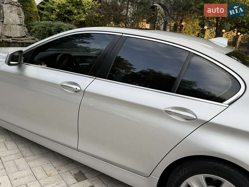 Седан BMW 5 Series 2012 в Дрогобичі