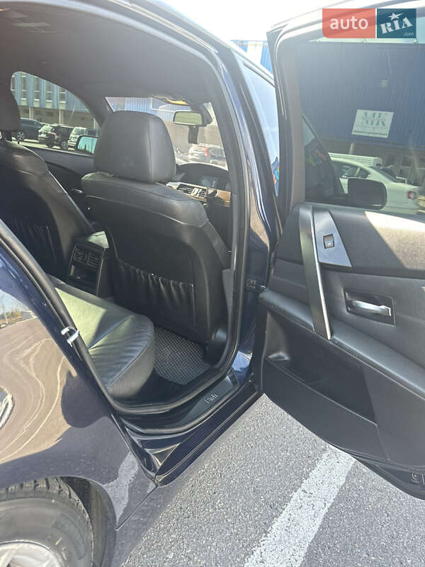 Седан BMW 5 Series 2003 в Кременчуге