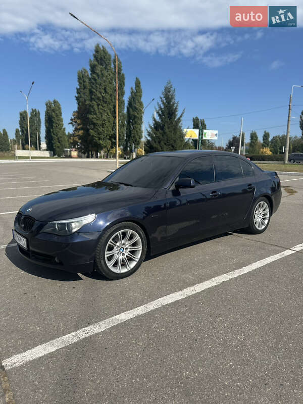 Седан BMW 5 Series 2003 в Кременчуге