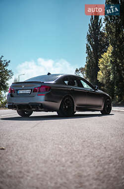 Седан BMW 5 Series 2015 в 