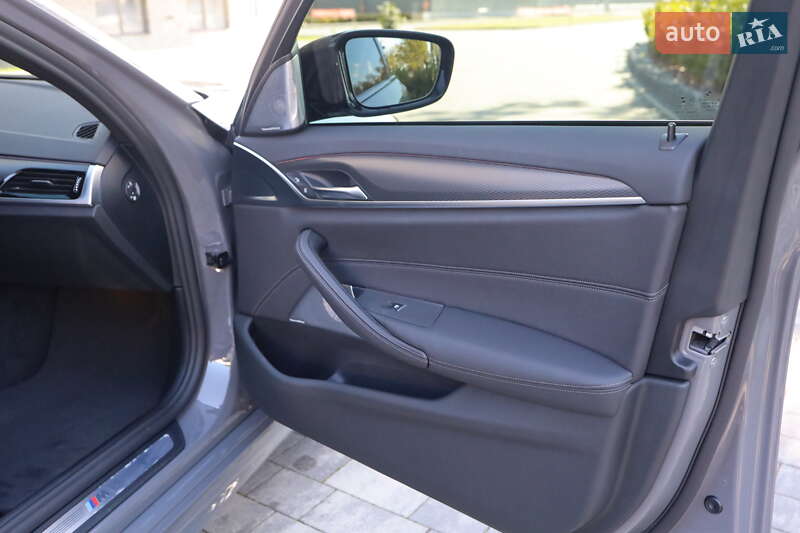 Седан BMW 5 Series 2021 в Мукачево