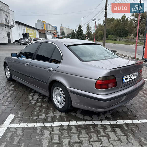 Седан BMW 5 Series 1996 в Виннице