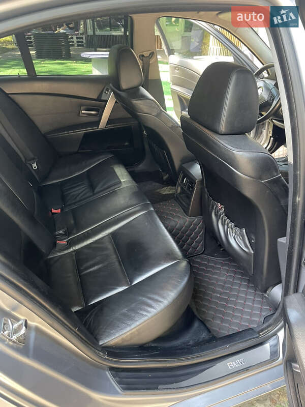 Седан BMW 5 Series 2004 в Іршанському