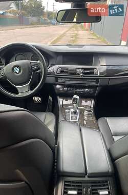 Седан BMW 5 Series 2012 в 