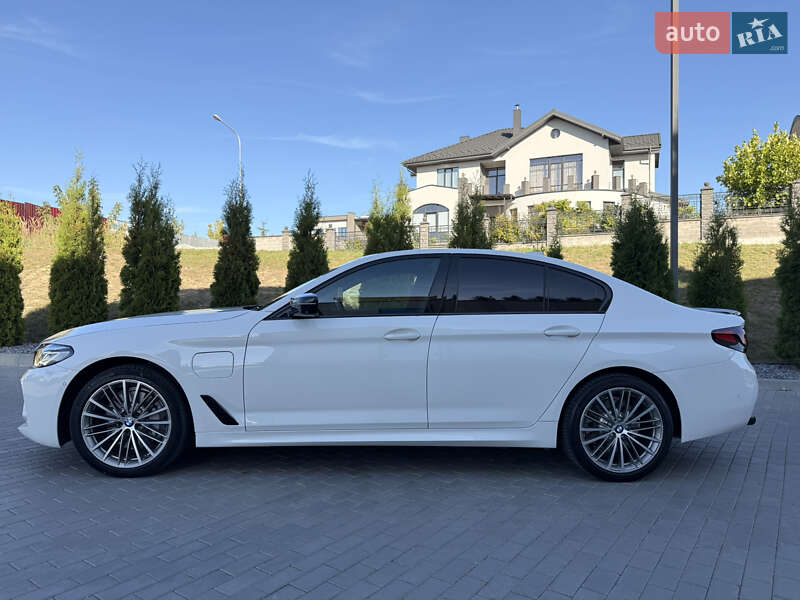 Седан BMW 5 Series 2019 в Ровно