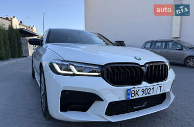 Седан BMW 5 Series 2019 в Ровно