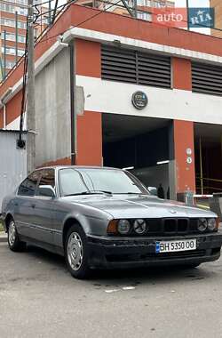 Седан BMW 5 Series 1989 в Ірпені