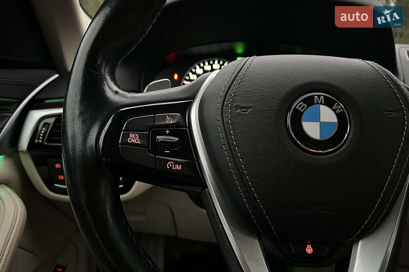 Седан BMW 5 Series 2017 в Львові фото 11 Седан BMW 5 Series 2017 в Львові