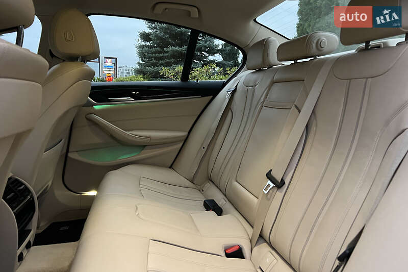 Седан BMW 5 Series 2017 в Львові фото 26 Седан BMW 5 Series 2017 в Львові