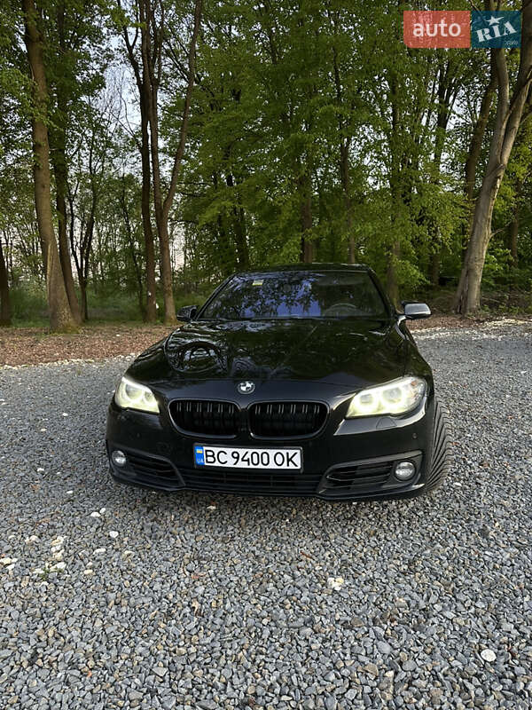 Седан BMW 5 Series 2014 в Самборе